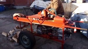 как работает серийный образец дровокола " друг" конструкции Самохвалова