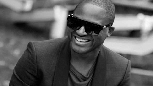 Taio Cruz Feat. Tinchy Stryder - Take Me Back [HQ]