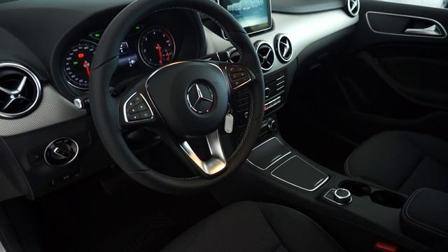 Mercedes Benz Clase B 180 CDI Urban Automático смотреть онлайн