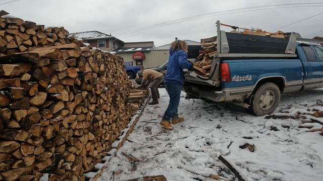 Where you lose money selling firewood смотреть онлайн