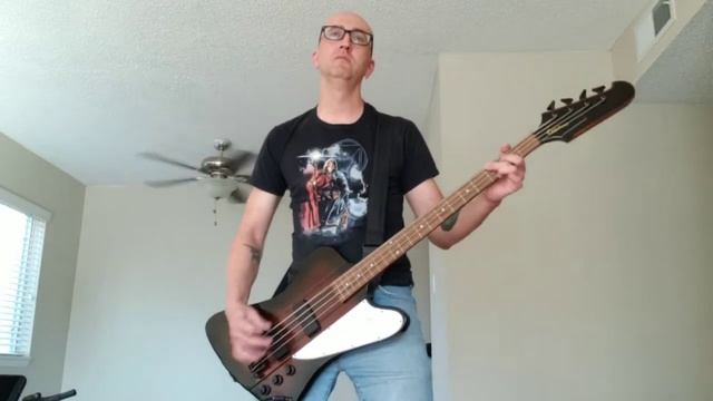 Motley Crue- knock 'em dead kid (bass cover) смотреть онлайн