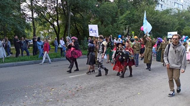 День авиации .Праздничный Карнавал в честь 88 летия КНААЗ. г.Комсомольск-на-Амуре смотреть онлайн