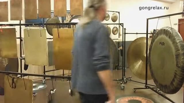 НИЗКИЕ ВИБРАЦИИ / LOW VIBES смотреть онлайн