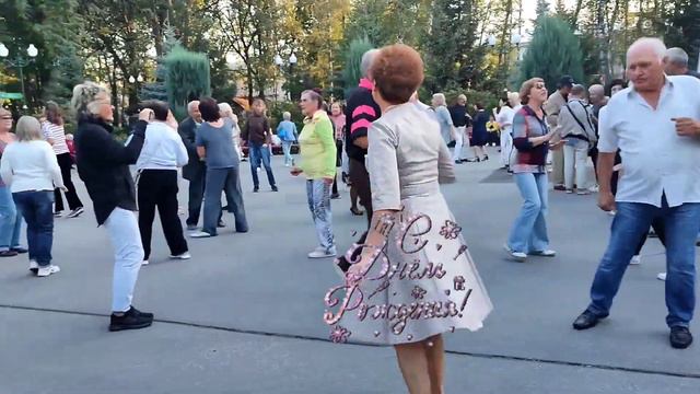 НЕЛЛИ, ПОЗДРАВЛЯЕМ С ДНЁМ РОЖДЕНИЯ! 🌹🌹🌹 СЧАСТЬЯ, ЗДОРОВЬЯ, ЛЮБВИ, МИРА И БЛАГОПОЛУЧИЯ ВАМ смотреть онлайн