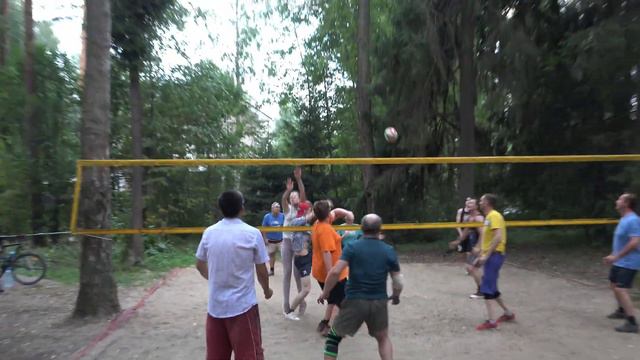 ДАЧНЫЙ ВОЛЕЙБОЛ НА МИЧУРИНА. 1 МАТЧ. 06 АВГУСТА 2022 ГОДА смотреть онлайн