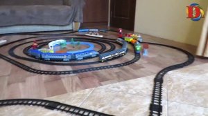 Железная дорога - видео про машинки. Железнодорожный транспорт: Поезд, Паровозик / Обзор игрушки