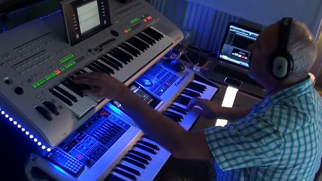 Jm Jarre Oxygene 8 Cover - remix with Tyros 3 and Fantom G6.mp4 смотреть онлайн