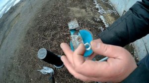 Как открутить ножи с ледобура. Как открутить прикипевший винт