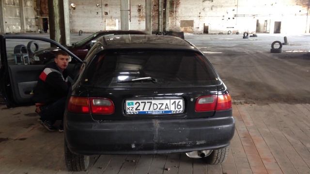Упоры багажника Honda Civic EG4 смотреть онлайн