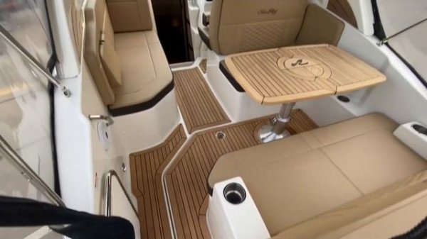 Круизный катер Sea Ray 265