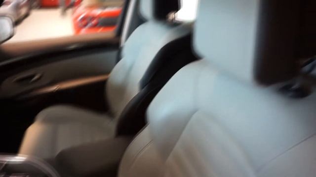 Renault Espace dCi 160CV EDC Energy Initiale Paris 4Control 7 Posti смотреть онлайн