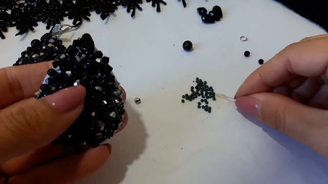 Серьги капли из бисера и бусин. Вышивка. Embroidery смотреть онлайн