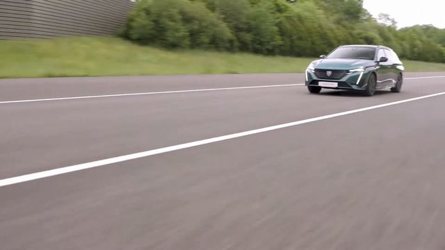 2022 NEW Peugeot 308 SW - Exterior & Interior Deatils смотреть онлайн