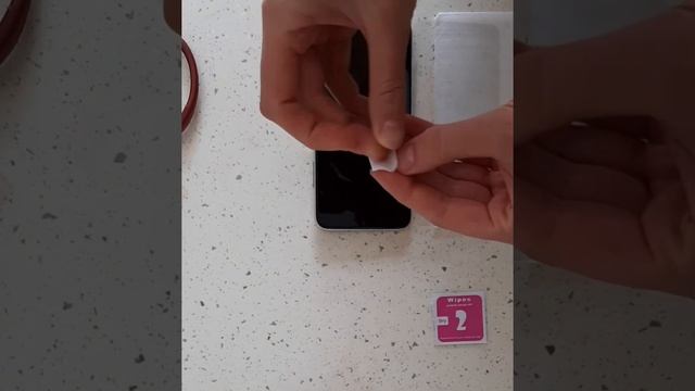 Как наклеить защитное стекло на смартфон Xiaomi Readme Note 8