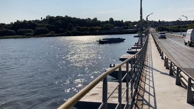 Берег левый, берег правый. Павлово с левого берега смотреть онлайн