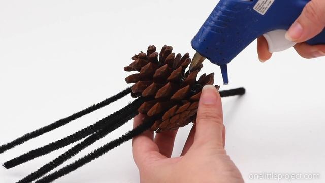 Pine Cone Spider Craft | Easy Halloween Craft for Kids смотреть онлайн