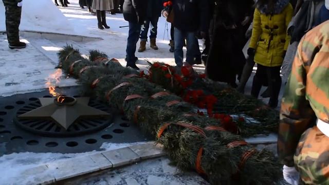 2 февраля представители власти г.Урюпинска почтили участников Сталинградской битвы смотреть онлайн
