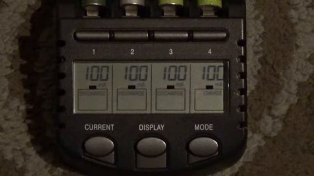 Best Battery Charger - La Crosse BC700 Review смотреть онлайн