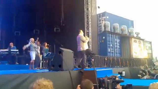 Frans Duijts Waalkadefeest 28-05-2011 Morgen is pas morgen смотреть онлайн