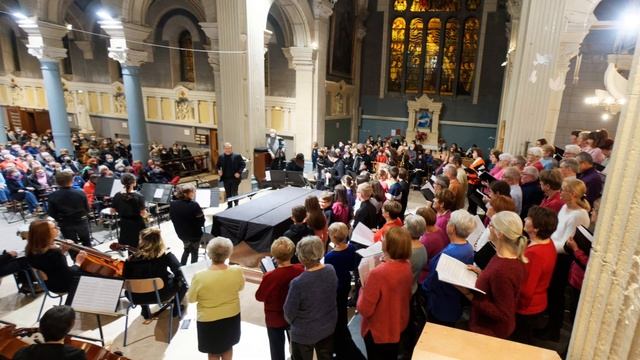 C2M Roche la Molière смотреть онлайн