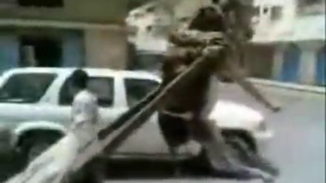 Прикол! ЖЕСТЬ ))) ВСЕМ СМОТРЕТЬ СРОЧНО! смотреть онлайн