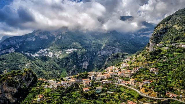Картинка горы. Италия, дома, пейзаж, город, горы, дорога, Амальфи | Picture of the mountain. Italy смотреть онлайн