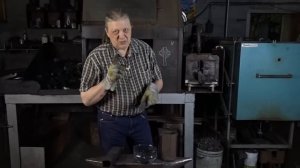 107 Почти древний клинок из арматуры