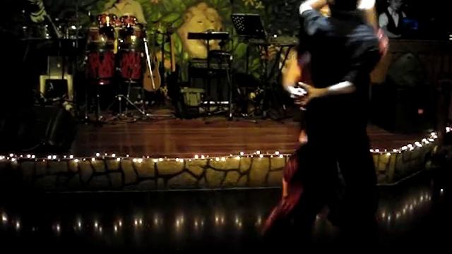 ZOUK (Ride it)- Alisson Sandi & Samantha Ho - Performed In Dubai/UAE - DEC 09 смотреть онлайн