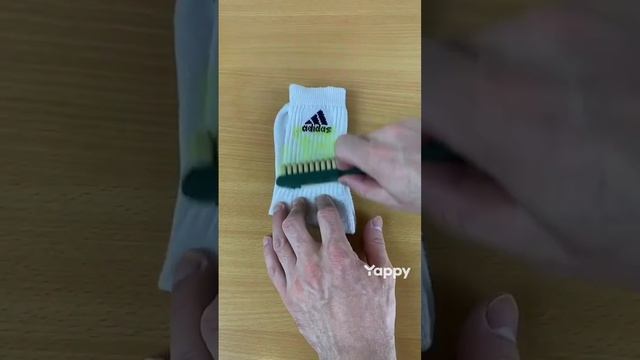 КАК УДАЛИТЬ ПЯТНО? ЧТО ДЕЛАТЬ, ЕСЛИ ФУТБОЛКА ПОКРАСИЛАСЬ?! ? #санядвиж #shorts смотреть онлайн