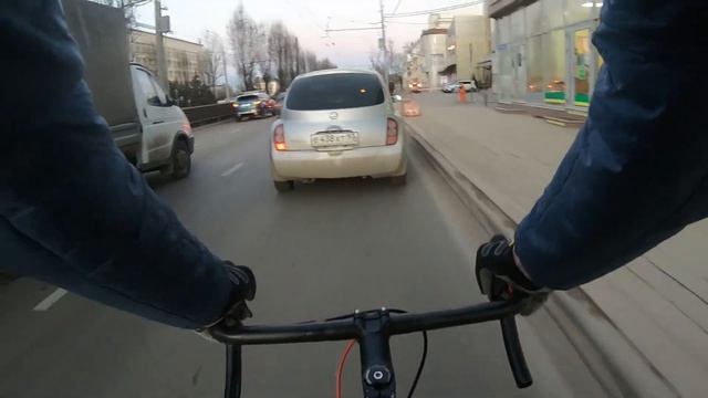 Сквозь пробку на фиксе.Краснодар. смотреть онлайн