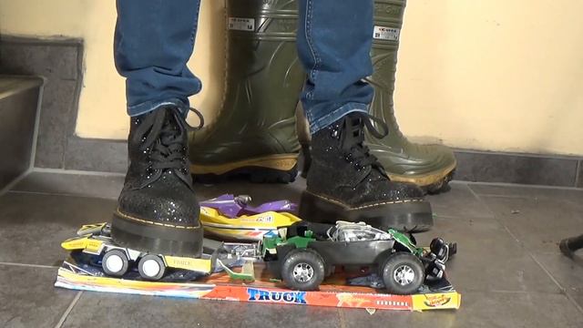 Doc Martens Molly Glitter Destroy Car Boattrailer Crush