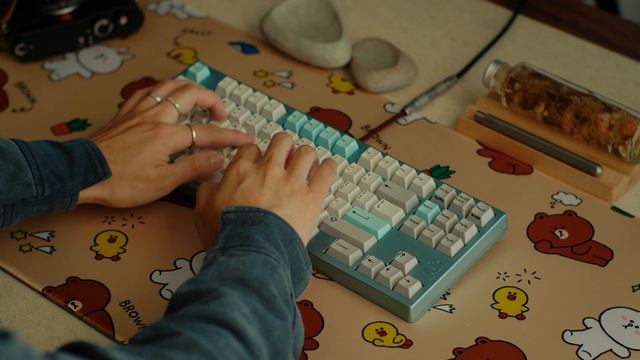 LINE FRIENDS TKL Typing Test Sounds смотреть онлайн