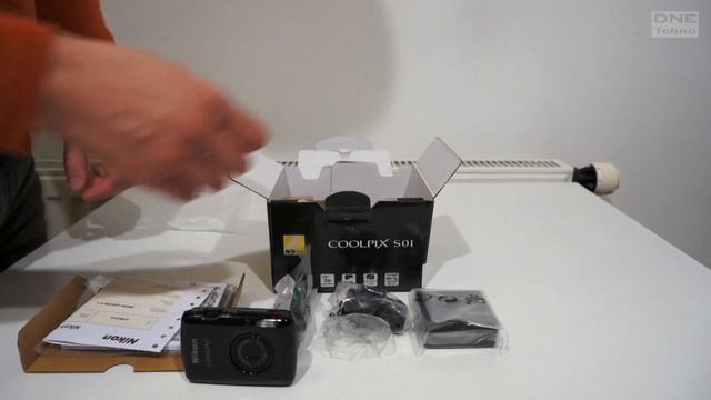 Nikon Coolpix S01 Unboxing смотреть онлайн