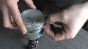 Как правильно раскинуть кольца и установить поршень ВАЗ 2108-10-15
