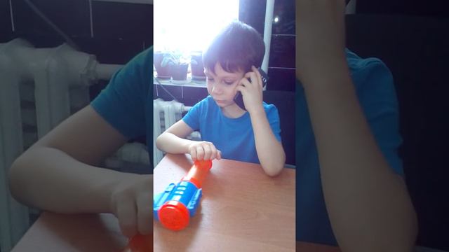 Дедушка поздравляет внука... и офигевает! смотреть онлайн