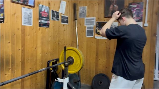 ШКОЛЬНИК ЖМЕТ 100х100 смотреть онлайн