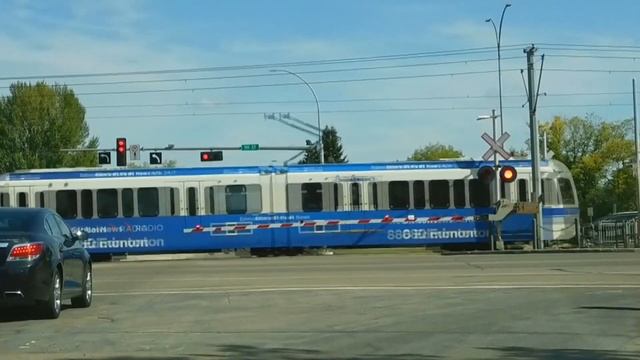 Изучаем поезда и железнодорожный транспорт для детей. Обучающее видео про поезда. смотреть онлайн