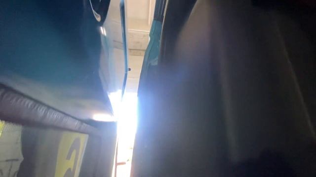 Газель Некст ЦМФ заклинил верхний замок на сдвижной двери , открыть легко смотреть онлайн