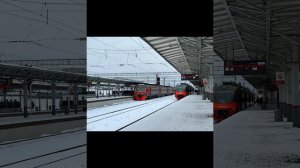Объявления на Московском вокзале г. Нижний Новгород