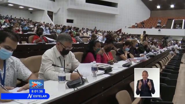 Cuba: Buitres Al Fondo