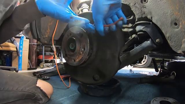 W124 Rear end refresh! Part 1 смотреть онлайн