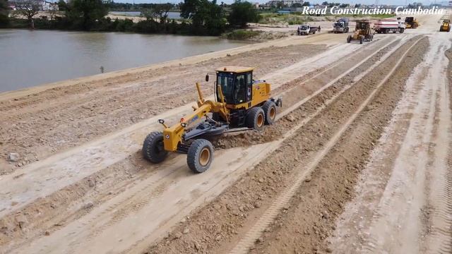 The Best Activities Team Motor Grader Working Grading Dirt And Road Roller Compaction New Road смотреть онлайн
