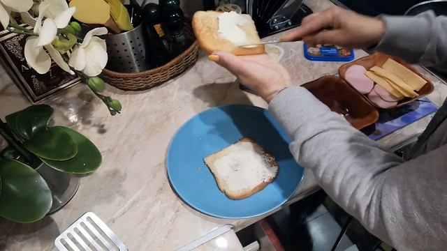 Быстрый тост с яйцом