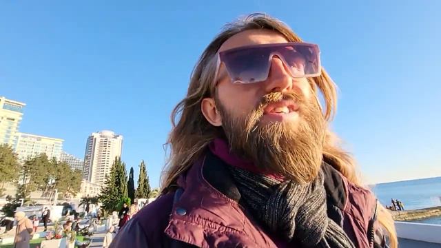 КАК ПОЧИНИТЬ ПЛИНТУС???