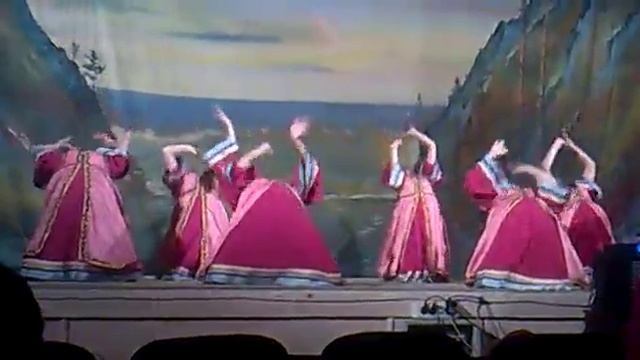 НАРОДНЫЙ АНСАМБЛЬ ПЕСНИ И ТАНЦА "АЛТАН-СЭСЭГ" смотреть онлайн