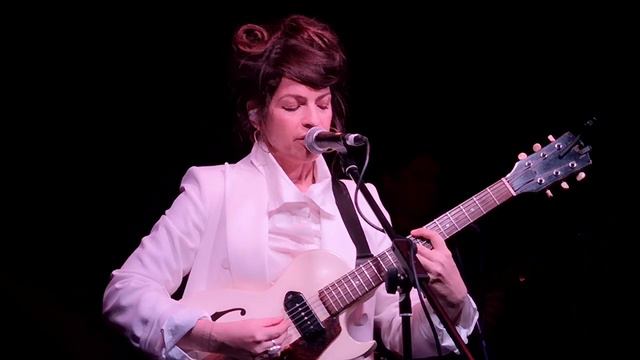 Jesca Hoop - Murder of Birds The Sound House Dublin October 2019 смотреть онлайн