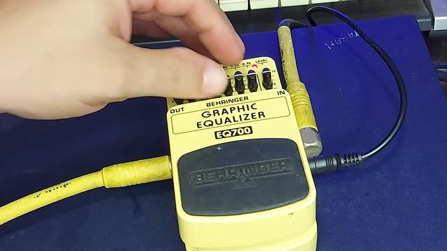 Graphic Equalizer EQ700 Behringer смотреть онлайн