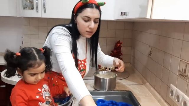 ВЕСЕЛАЯ ГОТОВКА С ДОЧКОЙ?/РОЖДЕСТВЕНСКИЙ КЕКС? смотреть онлайн