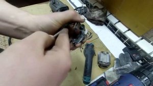 Перфоратор Makita HR 2470 не работает реверс причина