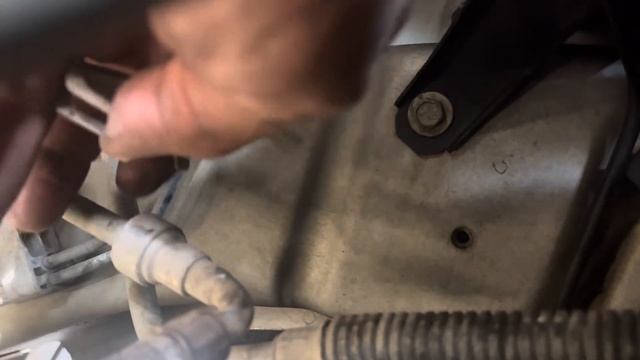2006 CHEVY EQUINOX TROUBLE SHOOTING P0441 & P0446; VAPOR CANISTER PURGE VALVE HOSE FIX смотреть онлайн